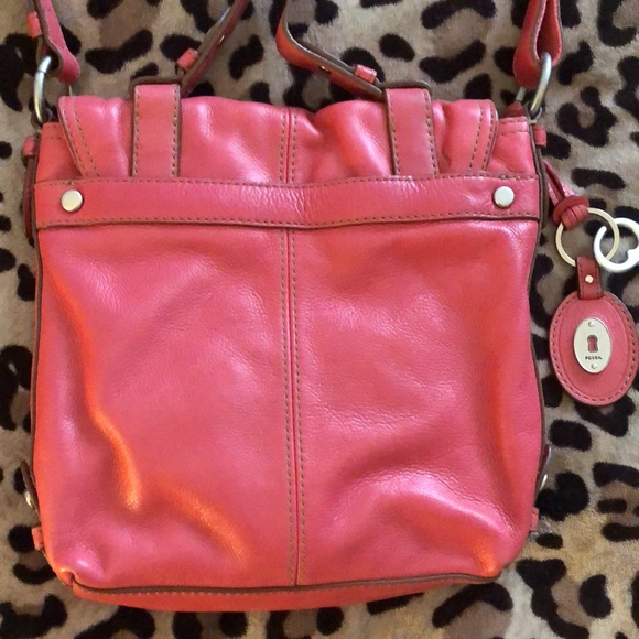 FOSSIL pink leather crossbody/shoulder bag. - Picture 7 of 11